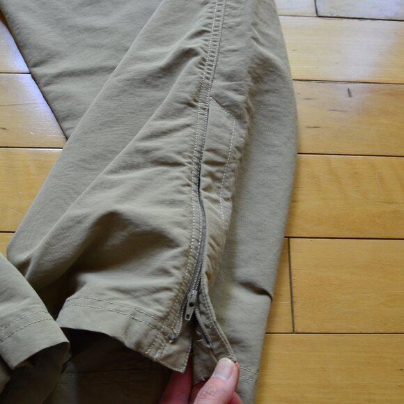 The North Face Convertible Cargo Pants/Shorts Men XL - Picture 12 of 13
